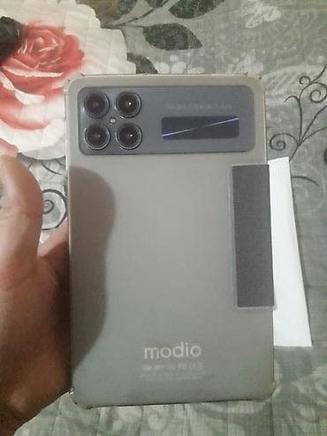 Monitorlar: Modio M130 planşet + klaviatura dəsti Xüsusiyyətlər: - Model: Modio — 5