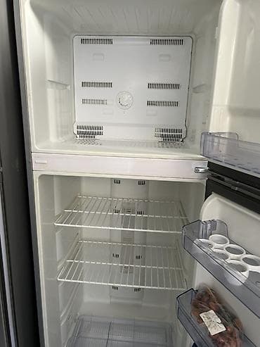 Separatorlar: 2 qapılı Beko Soyuducu Satılır, rəng - Gümüşü — 2