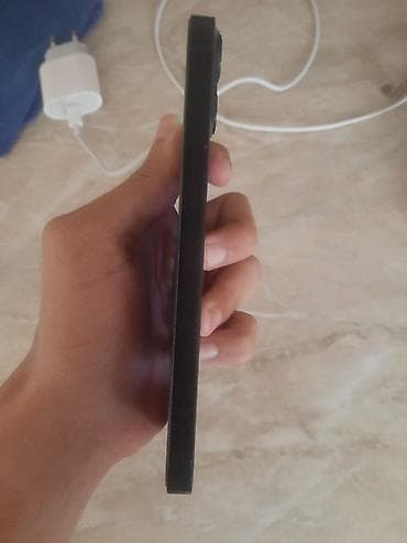 IPhone 13, 128 GB, Qara, Face ID — 4