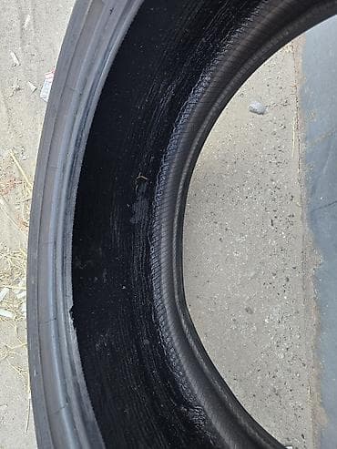 lada diskleri: İşlənmiş Şin Continental 235 / 45 / R 17 — 6