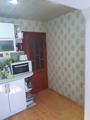ucuz evlər satış: Bakı, 3 otaqlı, Köhnə tikili, 85 kv. m — 10