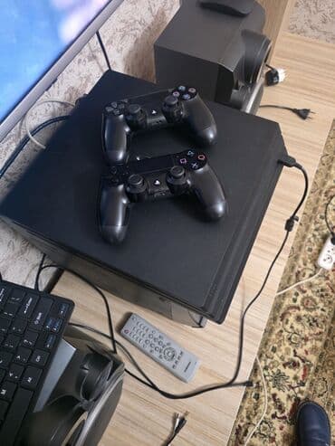 Ps4 pro 1 Tb icinde oyunlar var problemsiz iwleyir galib evde vaht