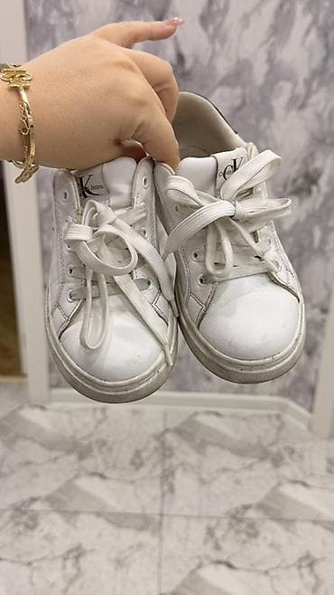 20 manata cixiram: Rəng - Ağ Krossovkalar, Ölçü: 30, Uniseks — 2