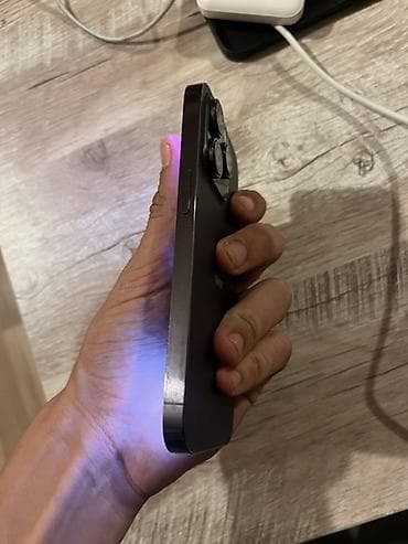 ipad.6: IPhone 14 Pro, 256 GB, Deep Purple, Face ID — 3