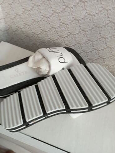 шлепанцы для бассейна: Tərliklər, Ölçü: 38, rəng - Ağ, Yeni — 3