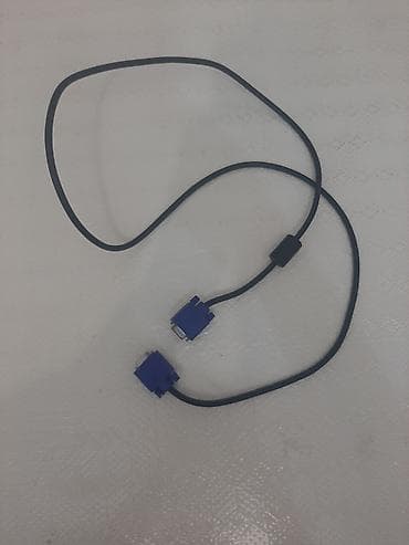VGA kabel - Növ: VGA (HD15) – hər iki ucda 15-pin kişi konnektor -