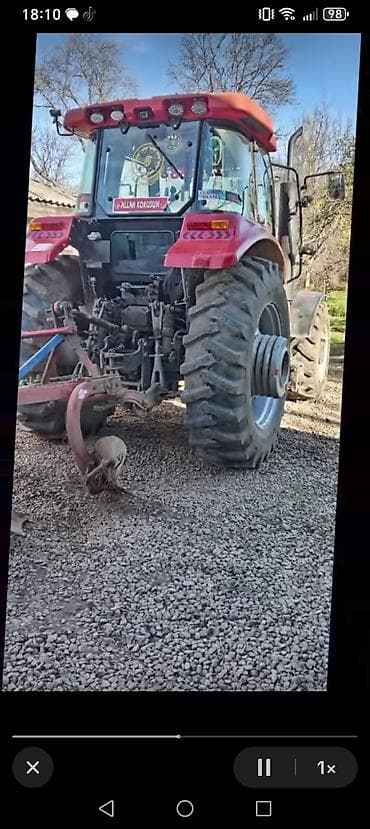 vaz sukanı: YTO NLX1404 təkərli traktor - Güclü təsərrüfat işləri üçün 4x4 təkər — 1