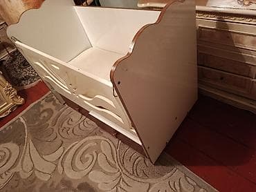 ucuz qapılar: Oğlan və qız üçün, Dördbucaq, Beşik, Dəstsiz, Matras ilə, Yellənmə mexanizm ilə — 5