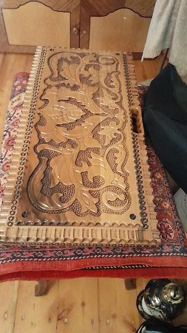 böyük şahmat taxtası: Ağacdan oyma nərd dəsti 2 ədədir - Material: təbii ağac (şəffaf lakla — 4