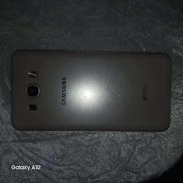 Компьютеры, ноутбуки и планшеты: Samsung 16 ГБ, цвет - Золотой, Две SIM карты — 1