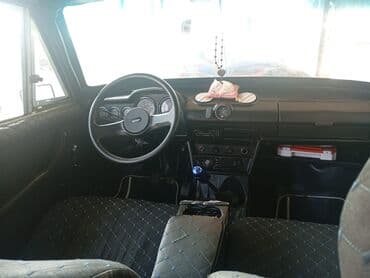 Avtomobil: VAZ 2106 rəng boz ici selgeli dir yugul eteglerde curyu var