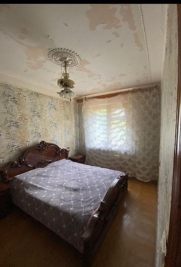 Kirayə mənzillər: İpotekaya yararlıdır! Badamdar qəsəbəsi, orta blok, 3cü mərtəbə. Orta — 10