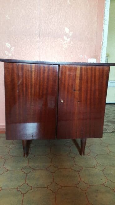 işlənmiş mebilər: 40 azn skaf televizor alti — 1