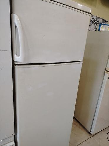 switch 2: İşlənmiş 2 qapılı Indesit Soyuducu Satılır, rəng - Ağ, Təkərli — 3