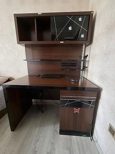 Другая мебель для дома: Kompyuter/iş masası – üst dolablı və rəfli model - Material: ağac — 1