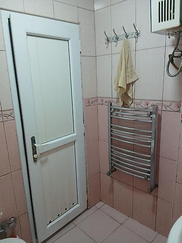 kireditle ev: Memar ecemi metrosuna yaxin 5/5 mertebesinde 3 otaqli ev 650 — 6