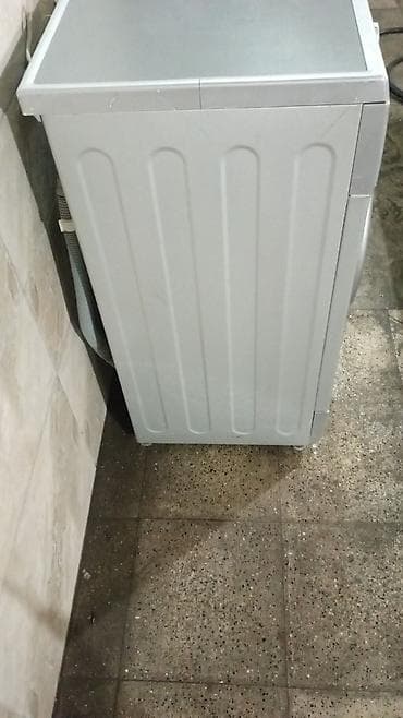 LG paltaryuyan maşın – ön yükləməli, gümüşü rəng. - Direct Drive — 1