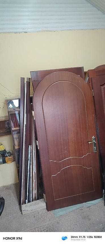 İşlənmiş Otaq qapısı Çərçivə ilə, Ünvandan götürmə — 3