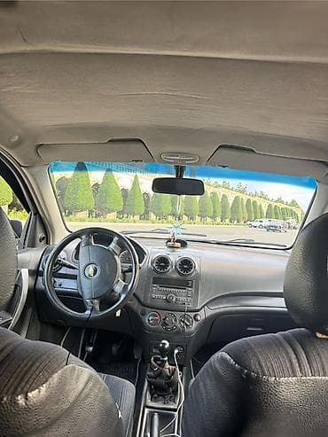 kia rio diffuser: Chevrolet Aveo: 1.4 l | Sedan — 4