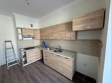 padon pentru dus: F99Mətbəx mebeli satılır 600₼. Üzərində qaz aspirator və moyka — 1