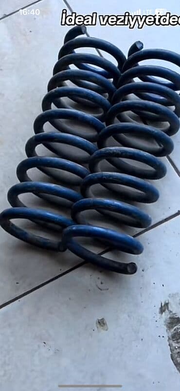 w202 amartizator: Mersedes gedir — 1