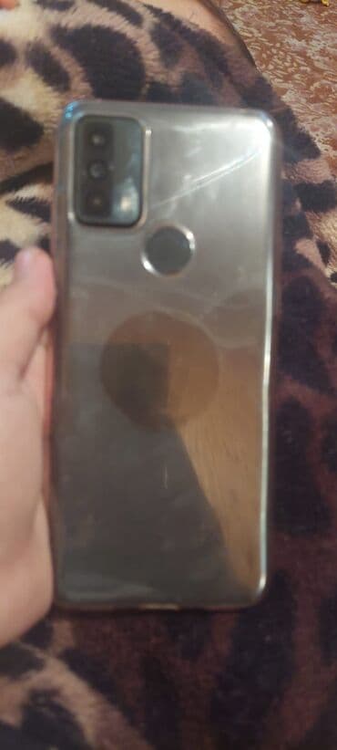 xiaomi 15 qiyməti: TCL smartfon - Ekran: damla‑notch ön kamera kəsiyi olan tam ekran; — 2