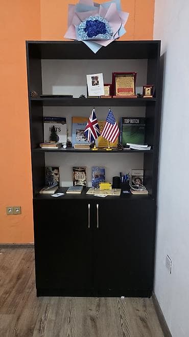 Ofis dəst mebeli: Məhsul: Ofis/ Tədris otağı üçün mebel dəsti Tərkib: - Böyük konfrans/ — 1