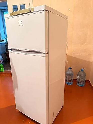 İşlənmiş 2 qapılı Indesit Soyuducu Satılır, rəng - Ağ