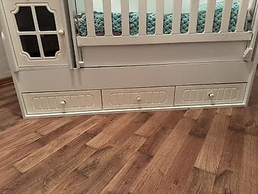 usaq bewiyi: Oğlan və qız üçün, İşlənmiş, Dördbucaq, Beşik, Dəst ilə, Matras ilə, Yellənmə mexanizm ilə — 7