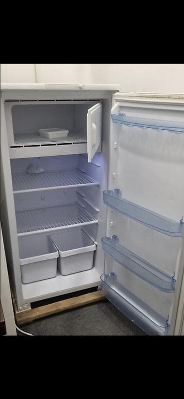 dondurma qabi: Mini Bompani Soyuducu Satılır, rəng - Ağ — 2