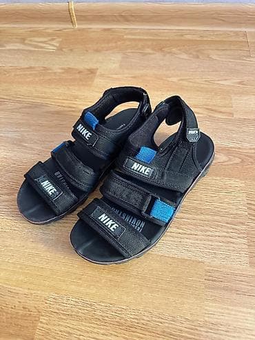 Босоножки, сандалии, шлепанцы: Məhsul: Kişi ayaqqabıları və sandal dəsti 1) Sandal - Rəng: Qara — 1