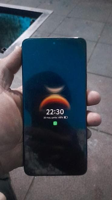 ipohe 12: Smartfon – tam ekranlı model Xüsusiyyətlər: - Böyük tam ekran panel — 1