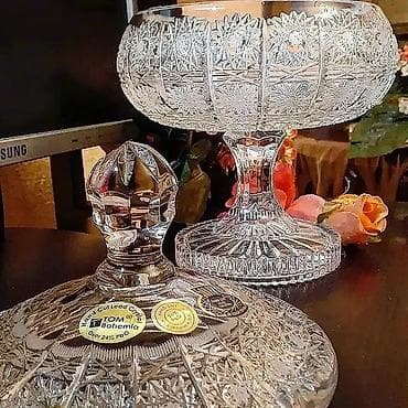 taxta qapi sekilleri: Tom 1 eded boyuk konfet qabi. 31 sm hundurluk — 2