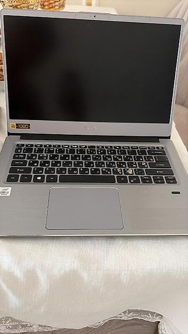 İki noutbuk paketi 1) Acer noutbuk - Gümüşü metal korpus, nazik — 2