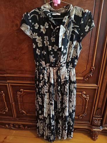 qadın don: Qadın maxi don - Rəng: qara əsas üzərində bej-ağ çiçəkli print - — 3