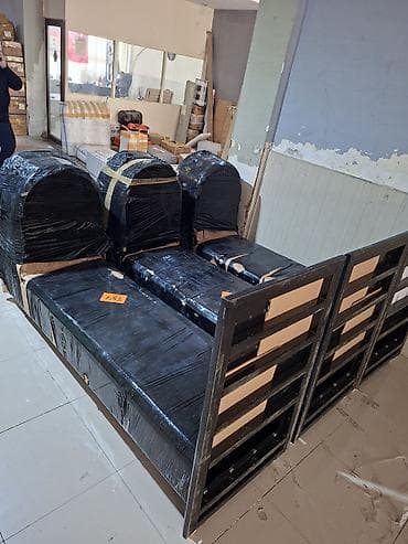 Qablaşdırılmış reklam/işıqlandırma stendi Məhsul təsviri: - Təkərli — 2