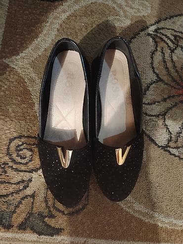 Digər: 37-38 RAZMER heç bir problemi yoxdur. Vatsap aktivdir. Video şəklini — 1