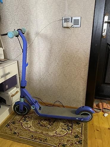 Uşaq elektrik skuterı – mavi rəng - Brend/model: Voi Kickscooter Kid