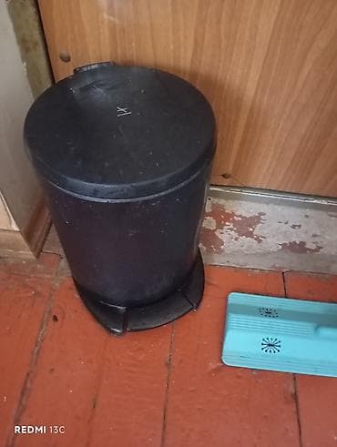 mop qiyməti: Plastik kvadrat mop vedrəsi - Rəng: boz gövdə, qırmızı üst hissə - — 9