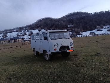 Aksesuarlar və tüninq: UAZ 452 Buhanka: 2.4 l | 1998 il 350620 km Mikroavtobus — 4