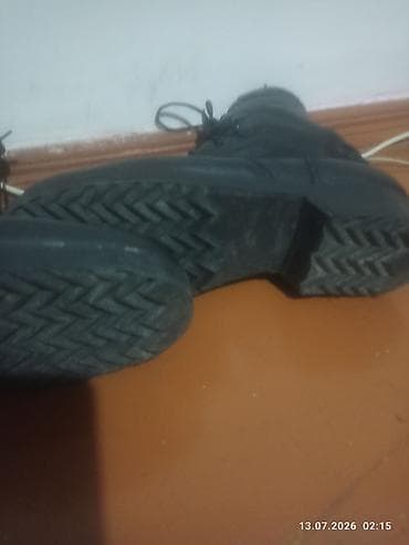 kişi bot: Məhsul: Qara rəngli uzun boğaz bağlama botlar Xüsusiyyətlər: - — 3