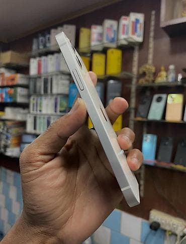 iphone 11 barter: IPhone 12, 128 GB, Ağ, Zəmanət, Face ID, Sənədlərlə — 3