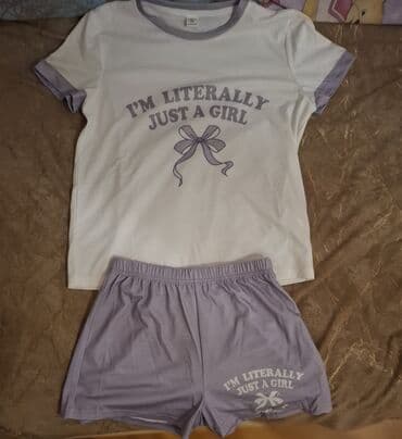 детская пижама кигуруми: Ağ rəngdə, qısaqol və bənövşəyi haşiyəli üst hissədən, həmçinin — 1