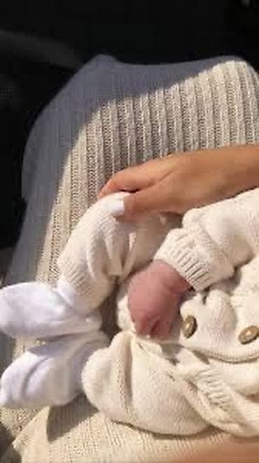 Öz Evımimde usaq baxıcısı axtarıram heftenın 5 gunu saat 11-den axsam