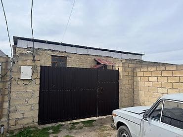 ucuz evler 2022: Satılır: həyət evi və torpaq sahəsi 24 Sotun içində yarı tikili 3 Otaq — 2