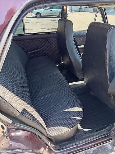 vaz karopkası: Satılır: Lada (VAZ) 2111,4qapılı sedan Xüsusiyyətlər - Rəng: tünd — 1