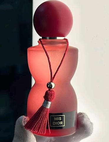 secret eau de parfum: Yağ ətirlərin Topdan satışı əziz Xanımlar beyler bizdən alıb evde — 2