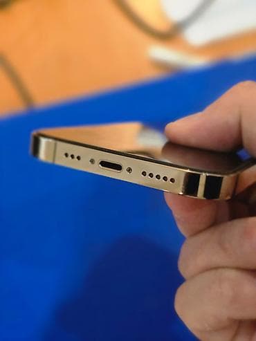 ayfon 13 ucuz: IPhone 14 Pro, 128 GB, Qızılı, Simsiz şarj, Face ID, Sənədlərlə — 3