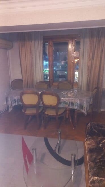 Qonaq otağı üçün, Açılmayan, Oval masa, 6 stul