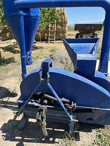 qoşqulu traktorlar: Traktor qoşqulu yem/ot doğrayıcı və üyüdücü aqreqat - Traktorun — 4